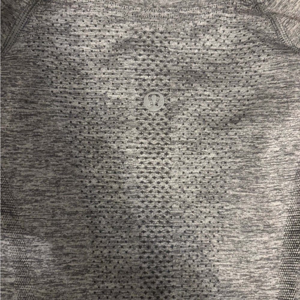 Lululemon long sleeve swiftly tech - Picture 6 of 6